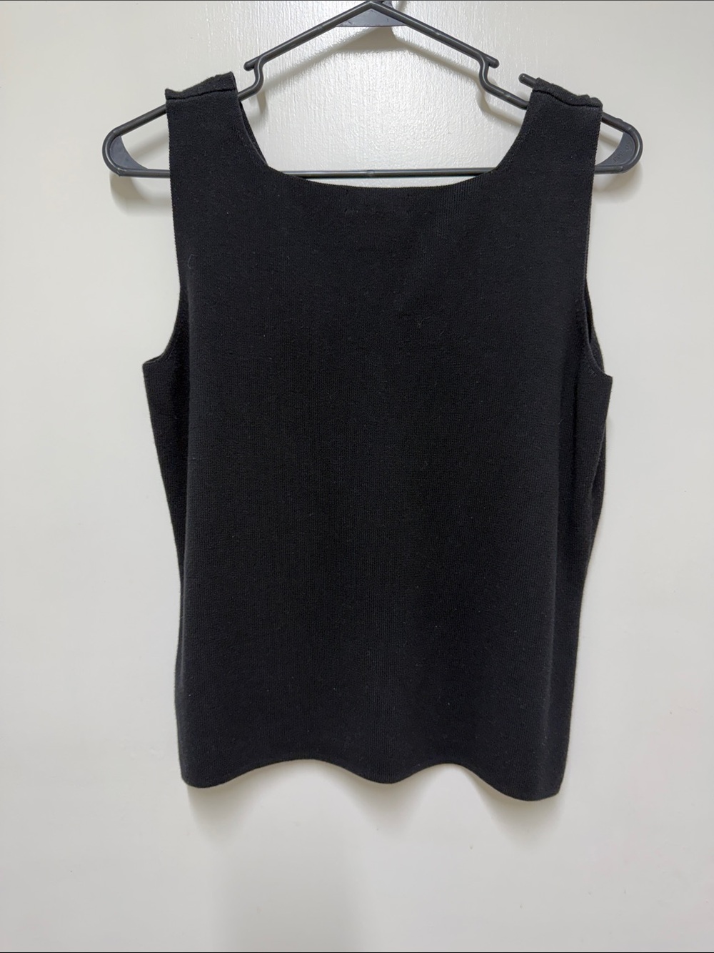 Designers Originals Black Sleeveless Knit Tank